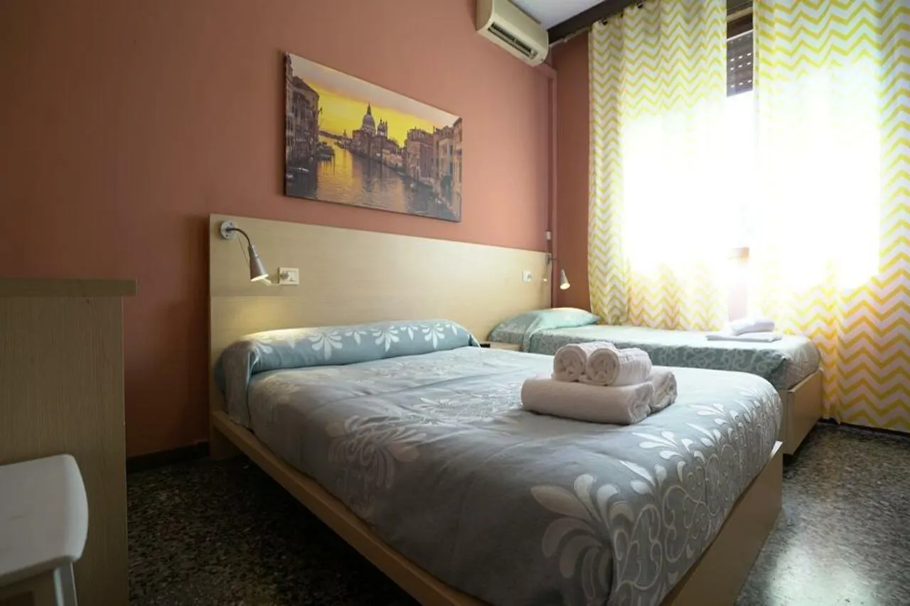 Hotel Colombo Маргера 3*,